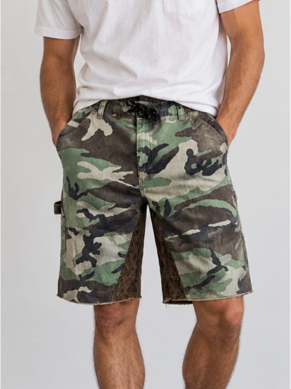 Men's Camo Cargo Shorts - Green Camouflage